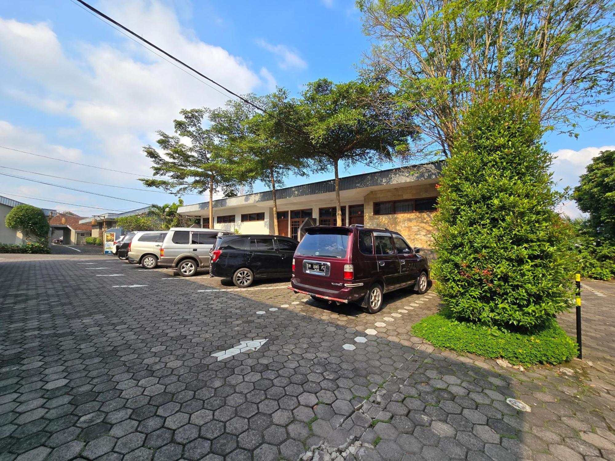 Kusma Hotel Bandungan เซอมารัง ภายนอก รูปภาพ