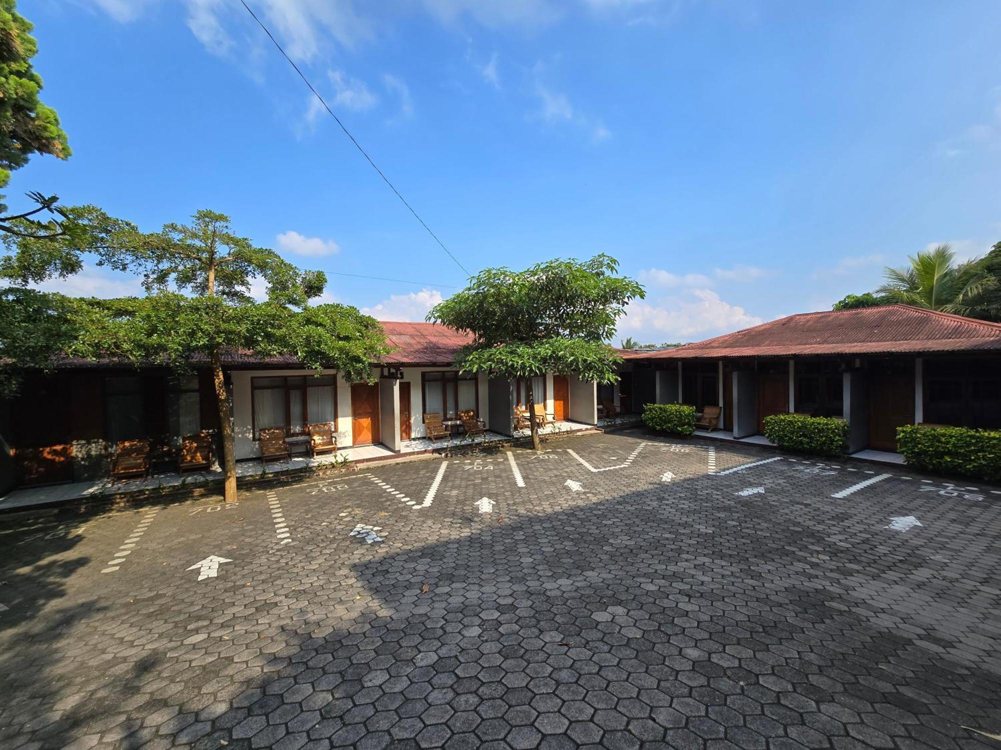 Kusma Hotel Bandungan เซอมารัง ภายนอก รูปภาพ